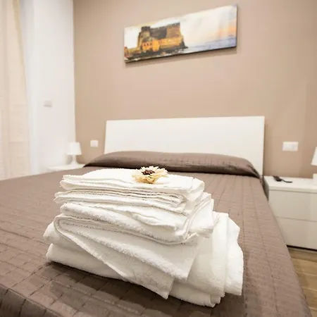 Marta House Апартаменты Неаполь