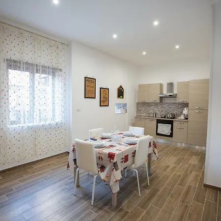 Marta House Neapel